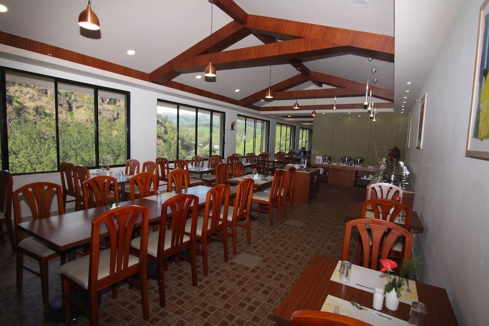 Abad Copper Castle Resort Munnar Dış mekan fotoğraf